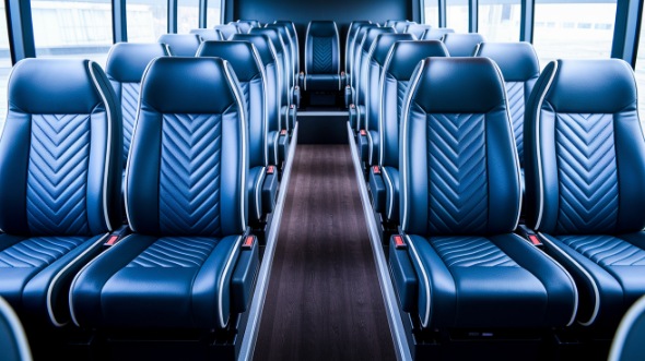 palm bay 15 passenger minibus rental